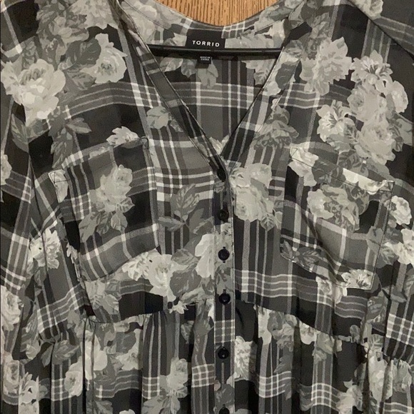 Sheer tunic - Picture 2 of 2